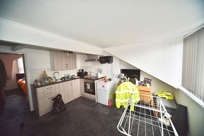 1 Bedroom Flat To Rent In Borough Road, Middlesbrough, North Yorkshire, TS1