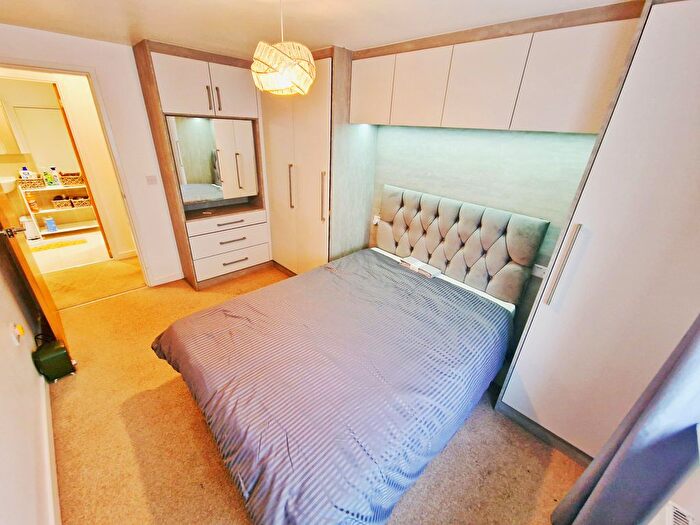 2 Bedroom Flat To Rent In St Andrews Rd, St Andrews Rd, Uxbridge, UB10