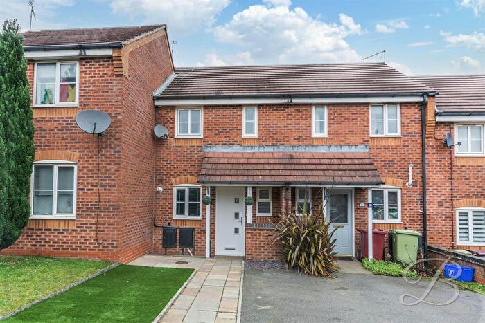 2 Bedroom Mews To Rent In Bracken Road, Shirebrook, Mansfield, NG20