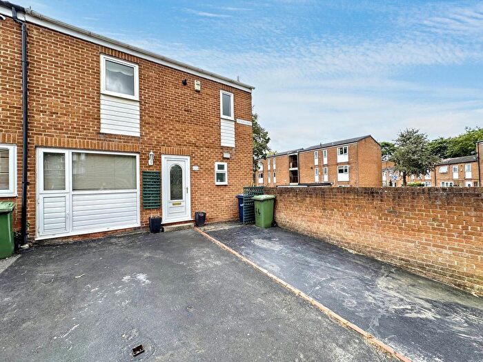 3 Bedroom Terraced House To Rent In Witton Court, Washington, NE38