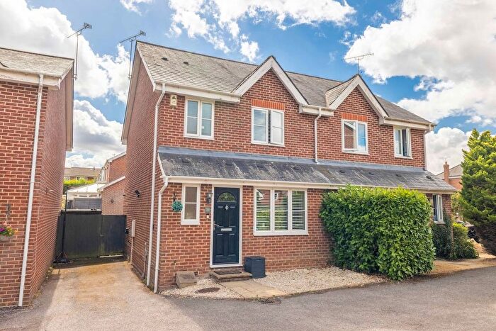 3 Bedroom Semi-Detached House For Sale In Kite Wood Road, Penn, HP10