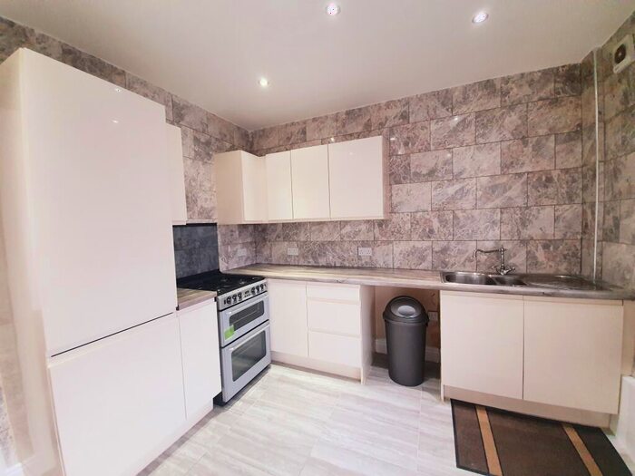 1 Bedroom Flat To Rent In Norwood Road, Sheffield, S5