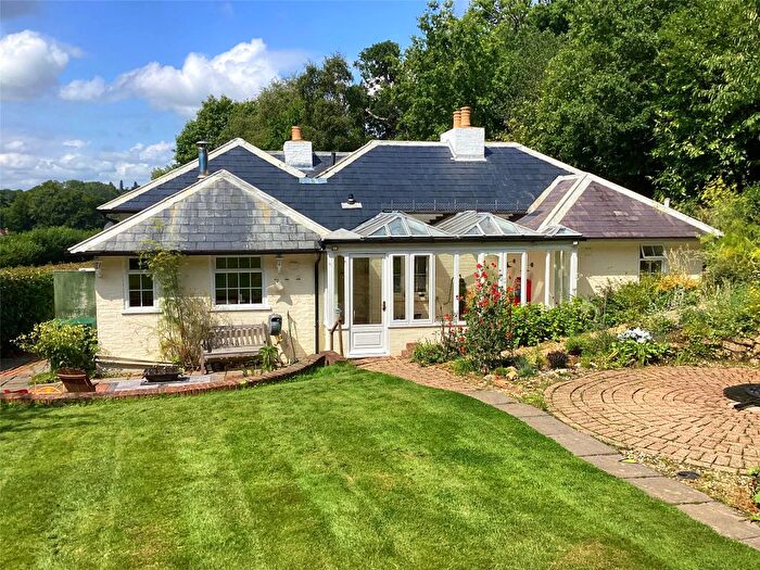 3 Bedroom Bungalow For Sale In Ivy Lane, Bells Yew Green, Tunbridge Wells, East Sussex, TN3
