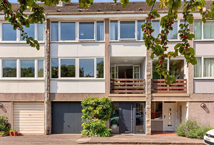 4 Bedroom Town House For Sale In Coltbridge Vale, Edinburgh, EH12