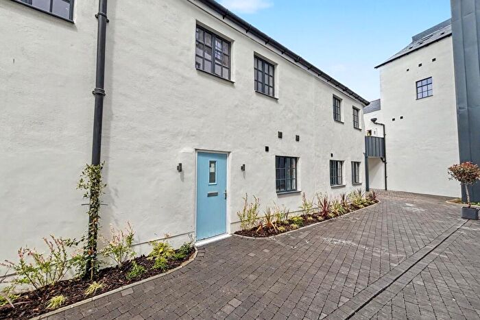 2 Bedroom Terraced House For Sale In Weymouth, DT4