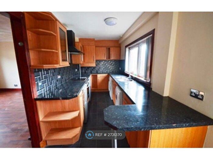 2 Bedroom Terraced House To Rent In Clydesdale Avenue, Hamilton, ML3