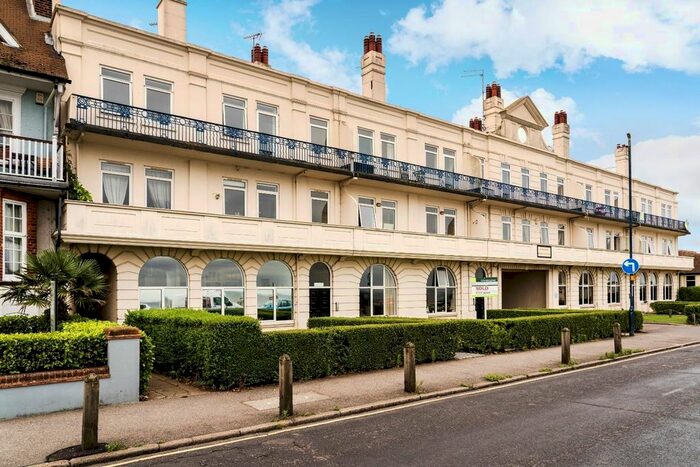 2 Bedroom Flat To Rent In Marine Parade, Tankerton, Whitstable, CT5