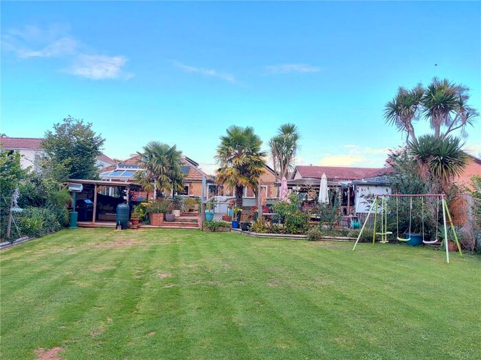 5 Bedroom Bungalow For Sale In Sandy Lane, Upton, Poole, BH16