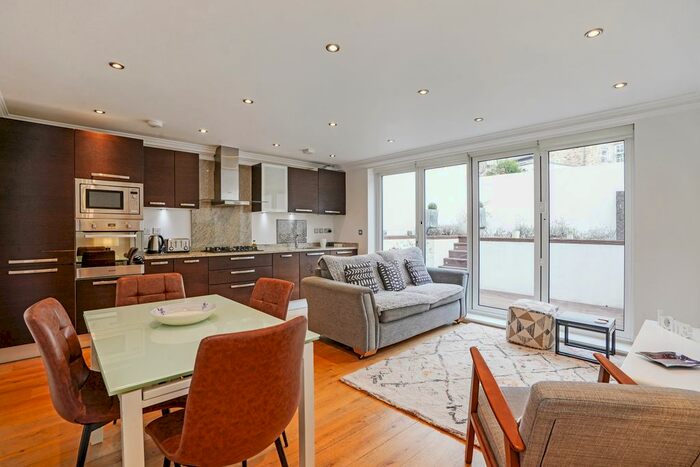 2 Bedroom Flat To Rent In Malden Road, London, NW5