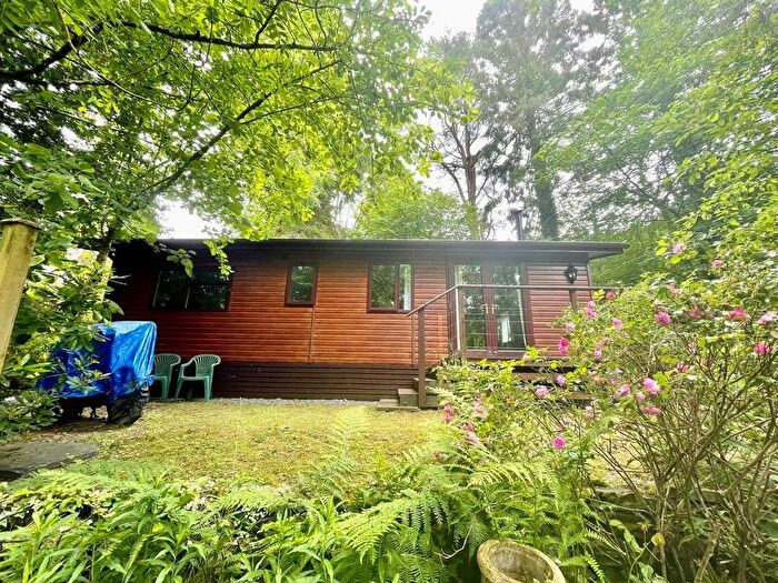 2 Bedroom Mobile/park Home For Sale In Felingerrig, Machynlleth, Powys, SY20