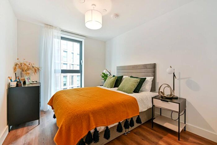 2 Bedroom Flat To Rent In One Maidenhead, Maidenhead, SL6