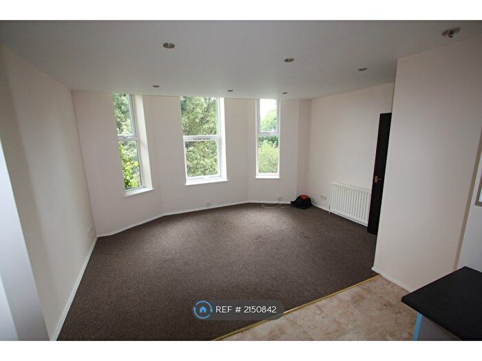 1 Bedroom Flat To Rent In Claughton, Wirral, CH43