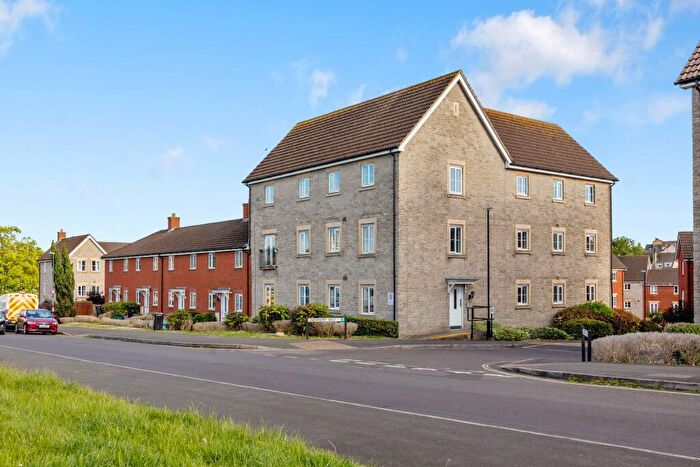 2 Bedroom Flat For Sale In Snowberry Walk, Bristol, BS5