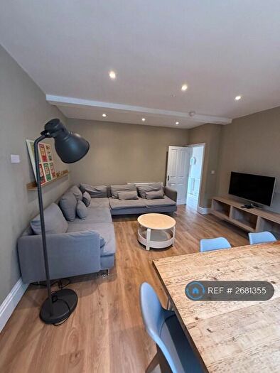 6 Bedroom Terraced House To Rent In Cretan Road, Liverpool, L15