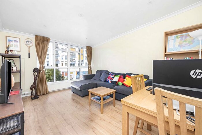 1 Bedroom Flat To Rent In Philpot Square, London, SW6