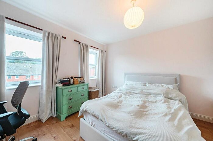 1 Bedroom Flat For Sale In Frederick Street, Aldershot, GU11