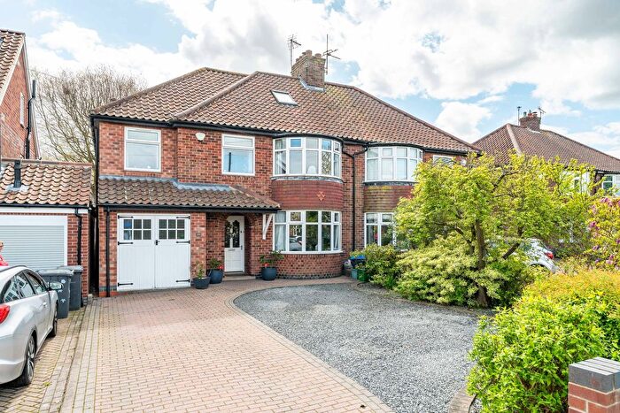 4 Bedroom Semi Detached House For Sale In Hempland Avenue, York, YO31