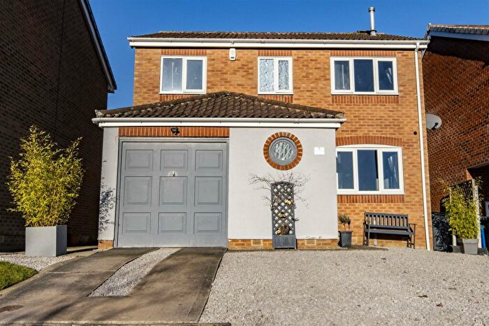 4 Bedroom Detached House For Sale In Loundsley Court, Ashgate, Chesterfield, S42