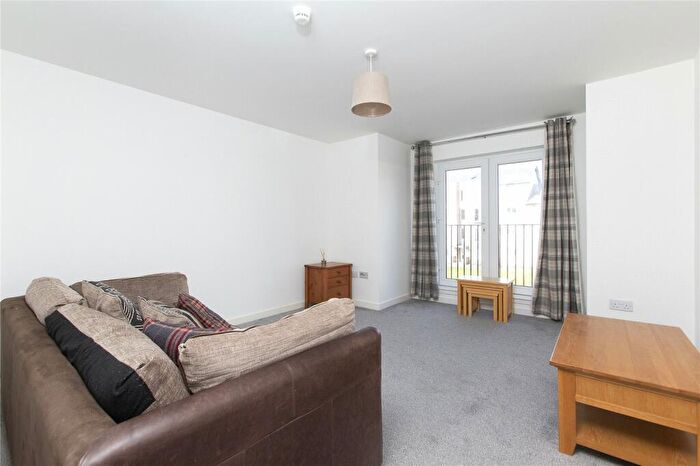 2 Bedroom Flat To Rent In Pringle Drive, Edinburgh, EH16