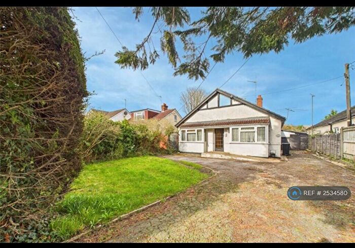 3 Bedroom Bungalow To Rent In Reading Road, Winnersh, Wokingham, RG41