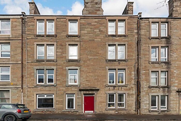2 Bedroom Flat To Rent In Morgan Street, Dundee, DD4