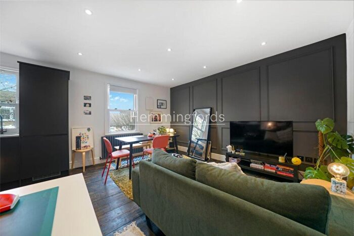 1 Bedroom Apartment To Rent In Farleigh Road, Stoke Newington, N16