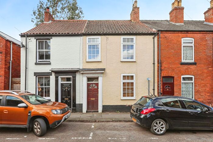 2 Bedroom Terraced House For Sale In Union Street, Retford, DN22