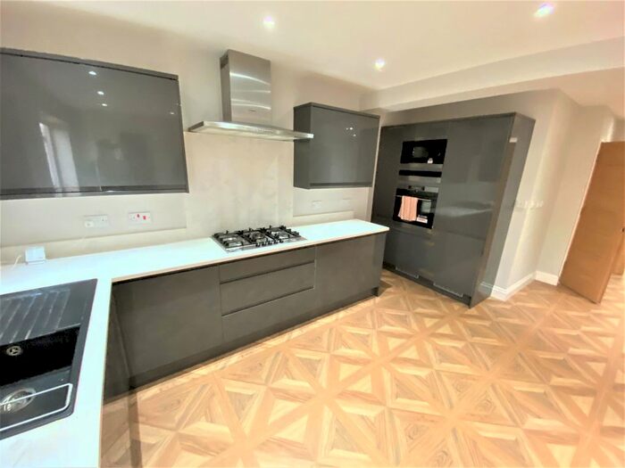 4 Bedroom Terraced House To Rent In Ilfracombe Gardens, Goodmayes, RM6