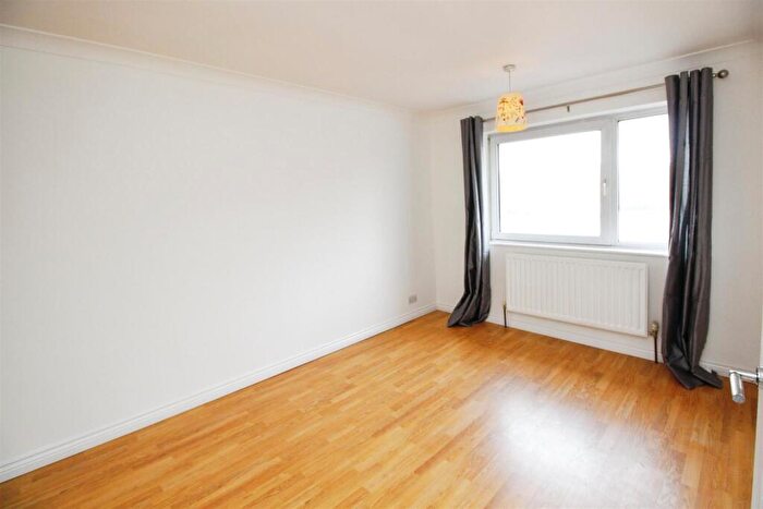 4 Bedroom House To Rent In Firs Close, Hitchin, Hertfordshire, SG5