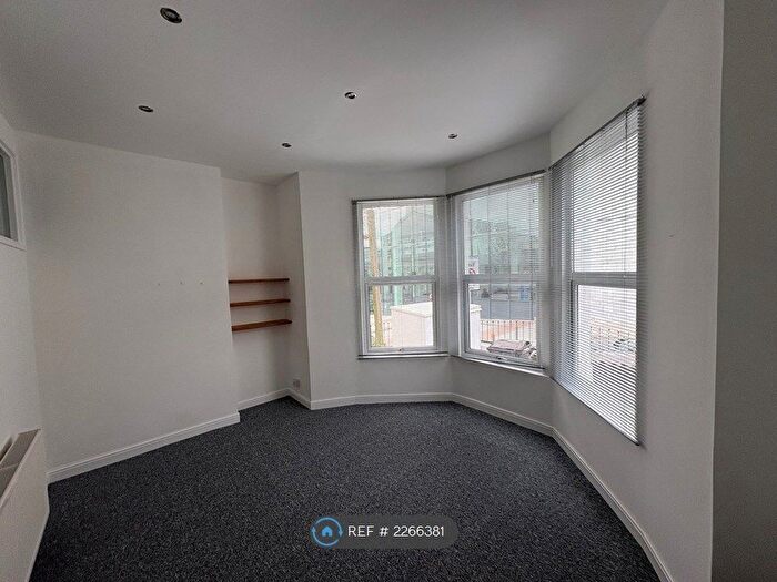 1 Bedroom Flat To Rent In Tavistock Place, Plymouth, PL4