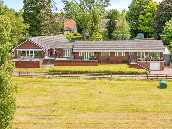 5 Bedroom Bungalow For Sale In Whitgreave Lane, Great Bridgeford, Stafford, Staffordshire, ST18