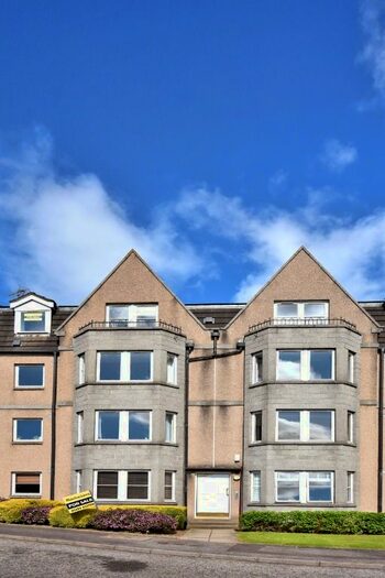 2 Bedroom Flat To Rent In Albury Gardens, Ferryhill, Aberdeen, AB11