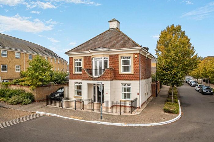 5 Bedroom Detached House For Sale In Dettingen Crescent, Deepcut, Camberley, GU16
