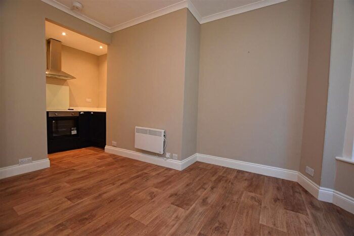 1 Bedroom Flat To Rent In Pevensey Road, St. Leonards-On-Sea, TN38