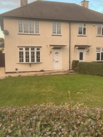 3 Bedroom Semi-Detached House To Rent In Blundell Road, Leicester, Leicestershire, LE5