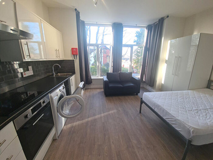 1 Bedroom House To Rent In Morris Lane, Leeds, LS5