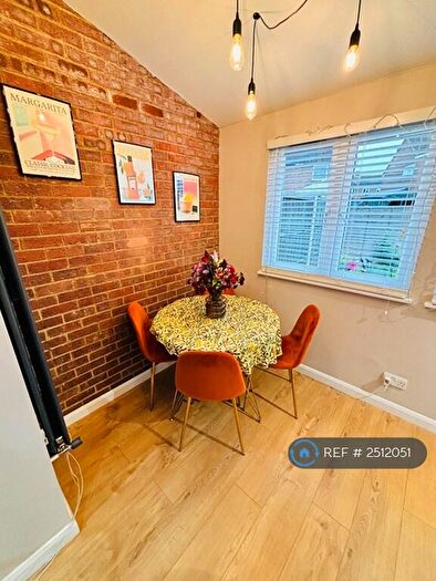 2 Bedroom Semi-Detached House To Rent In Wellfield Avenue, Luton, LU3