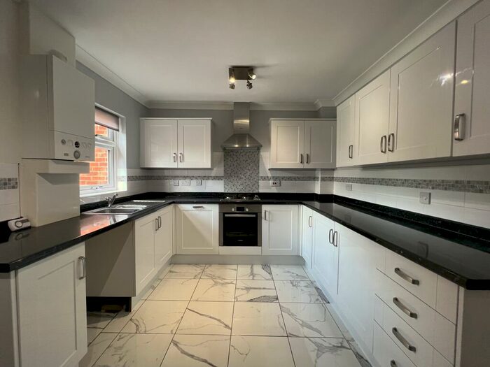 3 Bedroom House To Rent In Picton Road, Middleleaze, Swindon, SN5