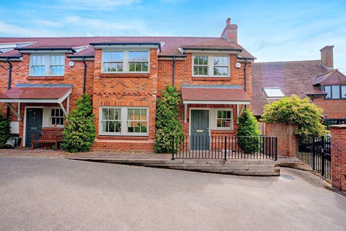 3 Bedroom Terraced House For Sale In Windsor End, Beaconsfield, Buckinghamshire, HP9