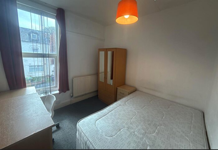 1 Bedroom Terraced House To Rent In Bedroom, First Floor Front Left, Birmingham, B16