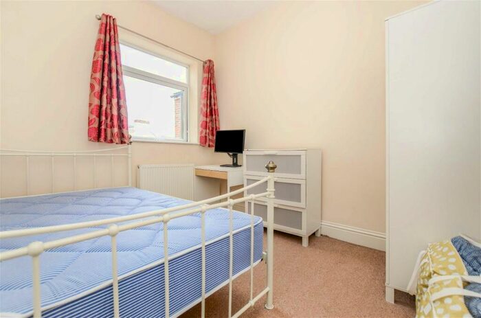 5 Bedroom Terraced House To Rent In Britannia Road, Southsea, Hampshire, PO5