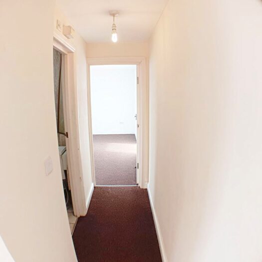 1 Bedroom Flat To Rent In Dock Road, Tilbury, RM18
