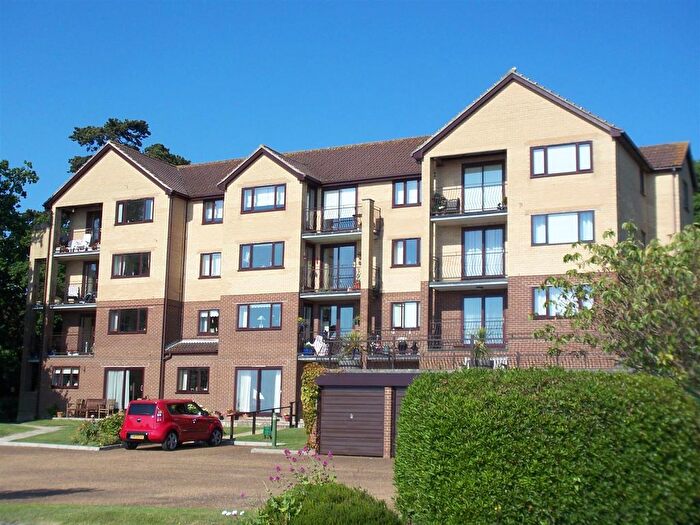 2 Bedroom Flat To Rent In Chine Avenue, Shanklin, PO37