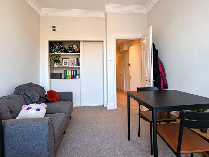 2 Bedroom Flat To Rent In Devonshire Terrace, London, W2