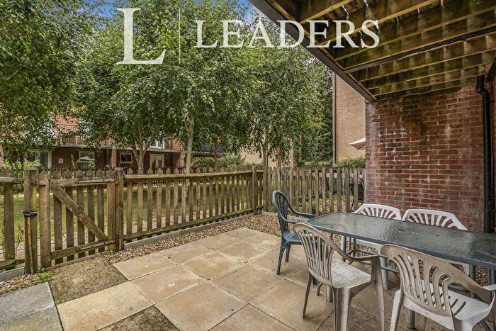 4 Bedroom Town House To Rent In Craven Street, Southampton, SO14