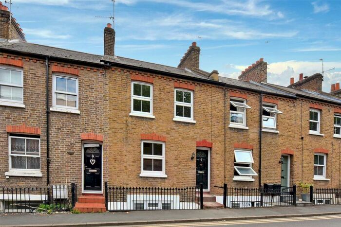 2 Bedroom Terraced House To Rent In Dagmar Road, Windsor, Berkshire, SL4