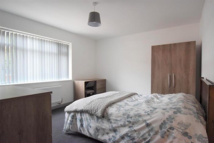 5 Bedroom End Of Terrace House To Rent In Cadnam, Harborne, B17