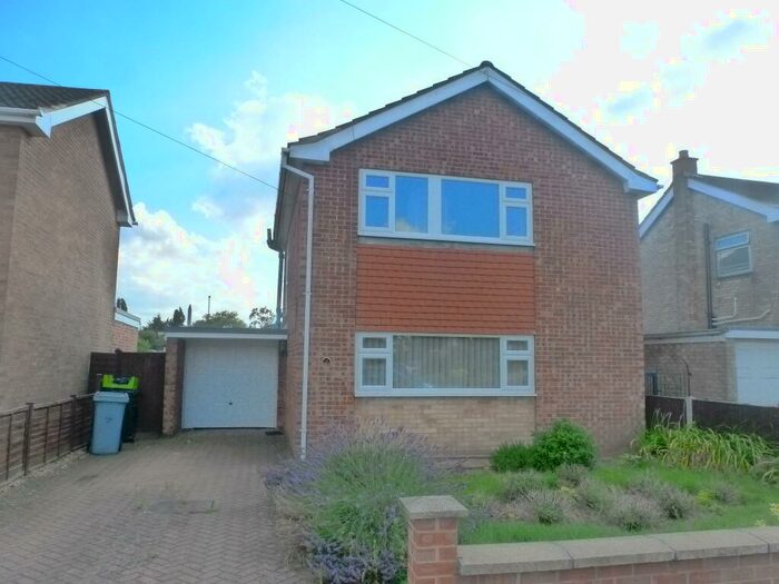 3 Bedroom House To Rent In Sandcliffe Road, Grantham, NG31