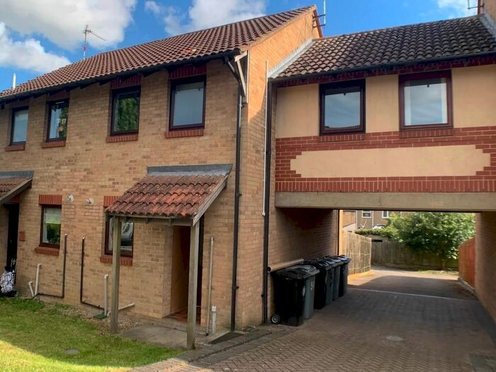 3 Bedroom Terraced House To Rent In Drift Avenue, Stamford, PE9