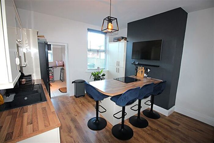 2 Bedroom End Of Terrace House To Rent In Robin Lane, Beighton, Sheffield, S20